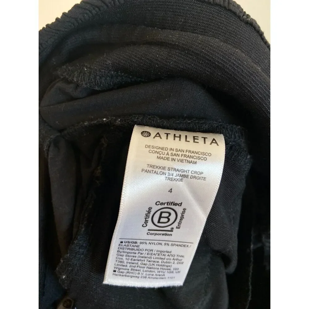 Athleta Trekkie Straight Crop Pant in BLACK Size 4
